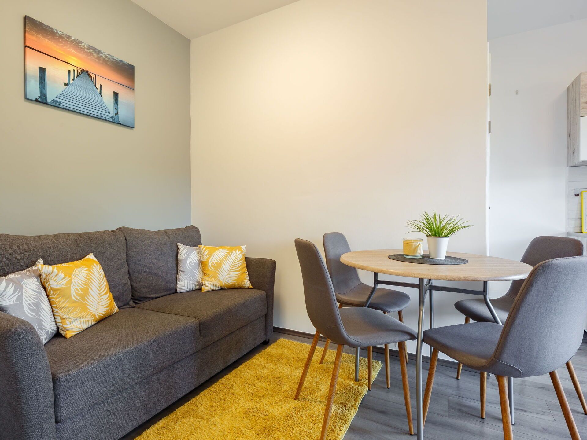 Lovely Apartment For 4 People With Wifi, A/c, Pool, Tv And Terrace - Lake Balaton