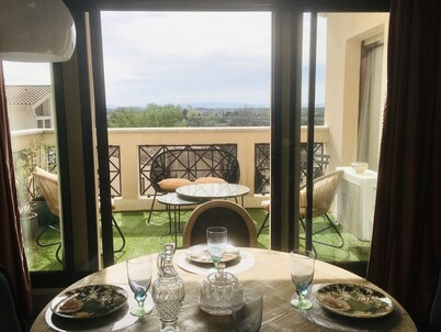 Superbe Appartement a 2 pas D'avignon