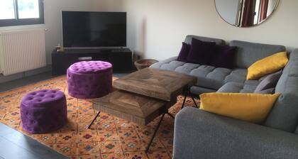 Superbe Appartement a 2 pas D'avignon