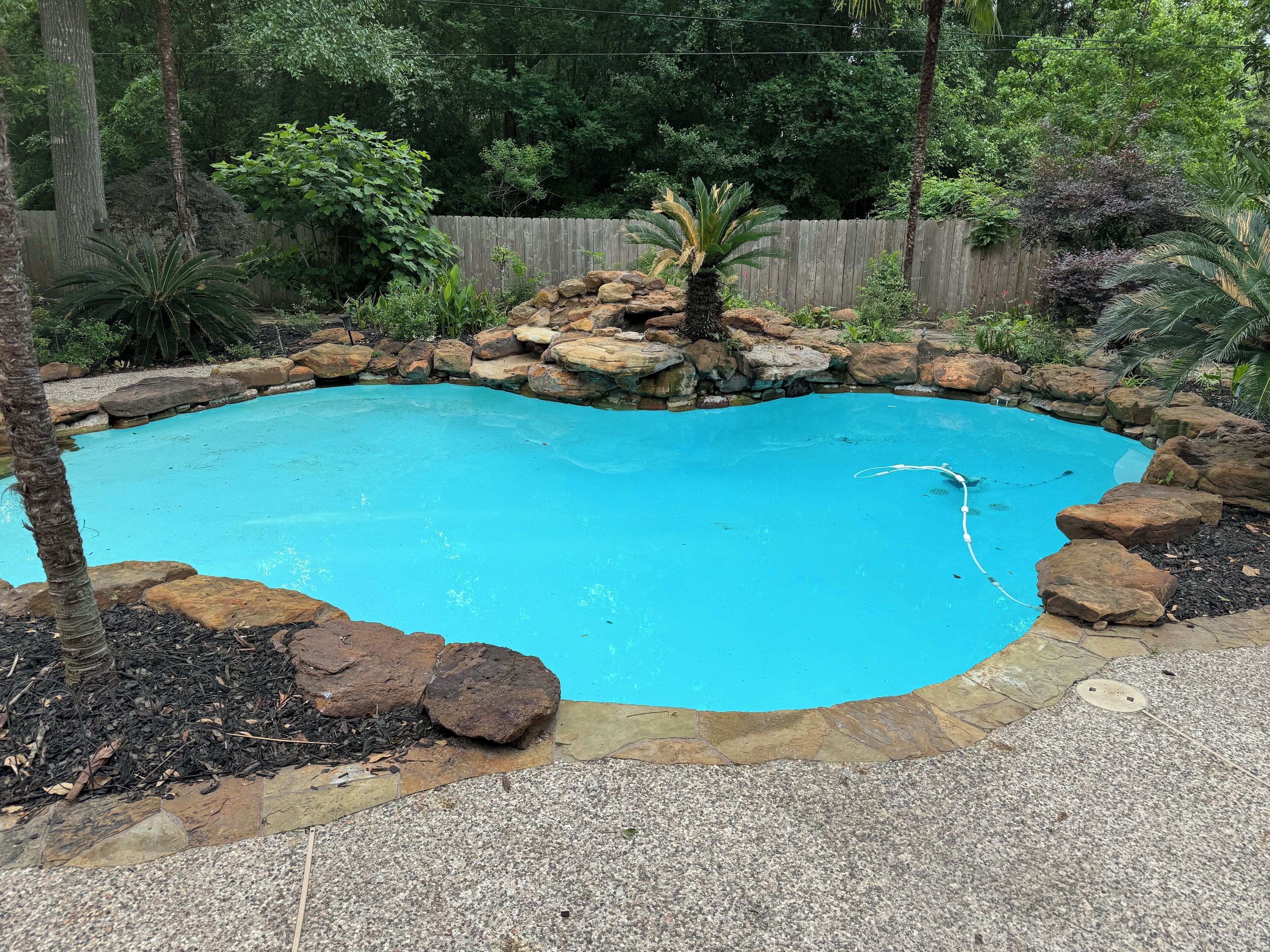 Slice of Paradise at Nora's Lake House near Conroe with private Pool and SPA!!