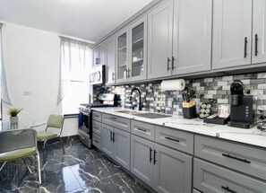 Private kitchen - Newly renovated apartment (Brooklyn)