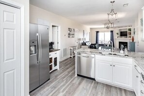 Fridge, microwave, oven, stovetop - Lakefront Condo w/ Free Resort Amenities at SML! (Huddleston)