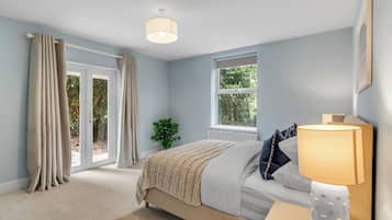 6 bedrooms