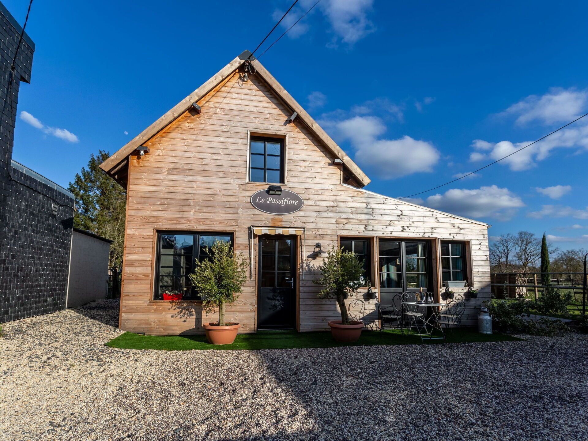 Beautiful private villa for 10 people with WIFI, A\/C, terrace and parking