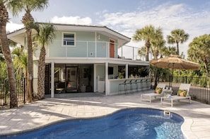 Pool - Turtle Escape: Heated Pool, Golf Cart, Pickleball& Close to Beach (North Captiva)