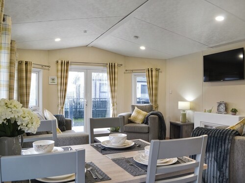 Rosie's Retreat - UK46724