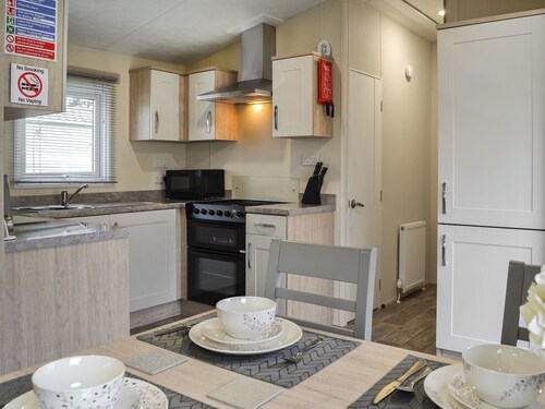 Rosie's Retreat - UK46724