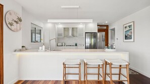 Fridge, microwave, oven, stovetop - TreasureView Beach House #9 -Entire property (coolum)