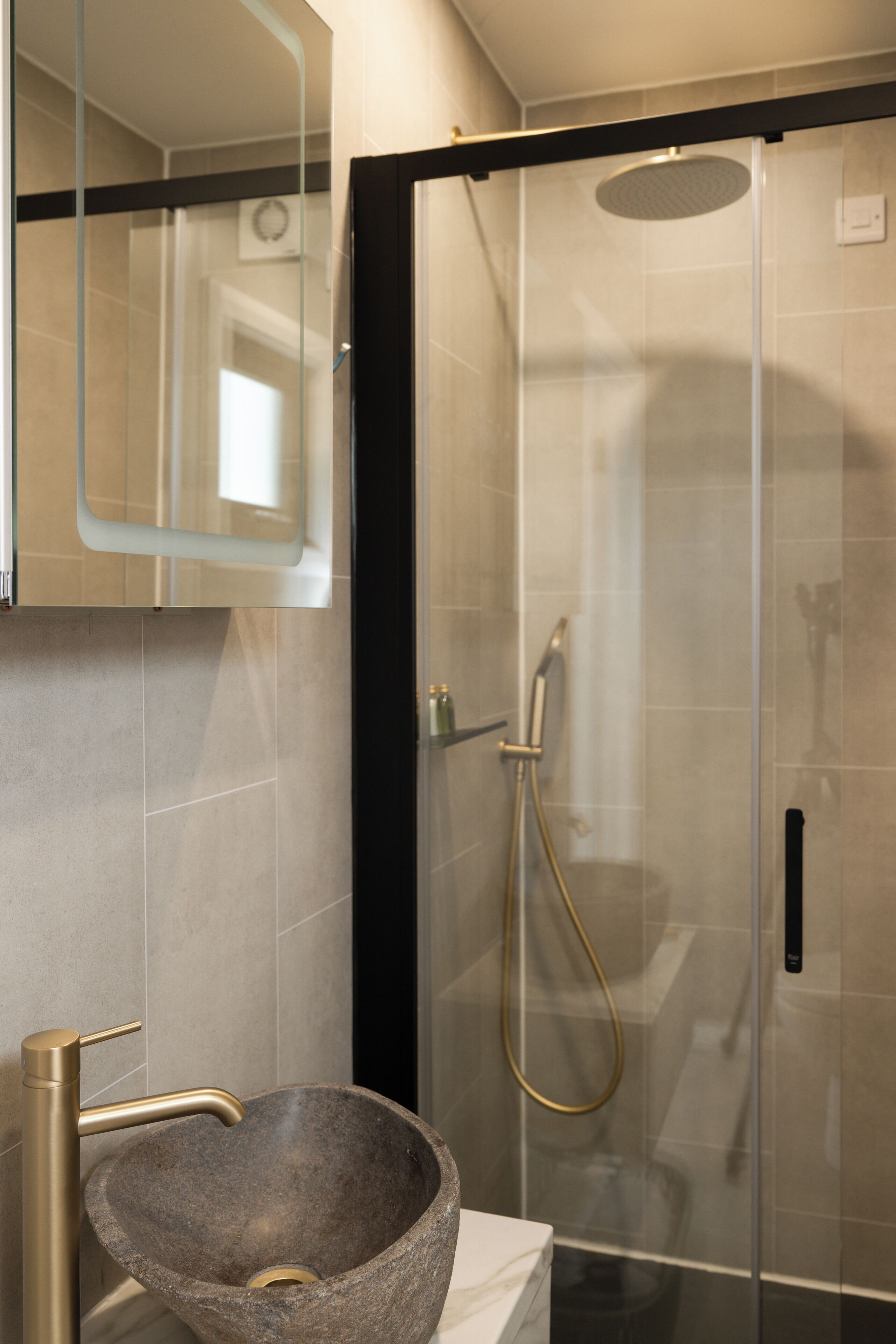 Ducha, cabezal de ducha tipo lluvia, artículos de tocador de diseñador