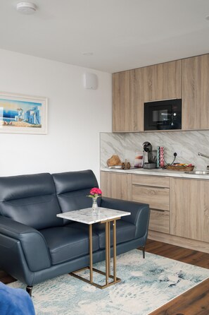 Luxury-Ferienhütte, 1 King-Bett, Whirlpool, Seeblick | Bettwäsche aus ägyptischer Baumwolle, hochwertige Bettwaren