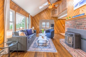 Televisie en een open haard