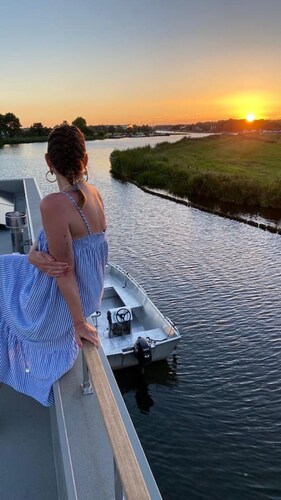 Luxury Houseboat `Surla CopesClub` & Free Dinghy