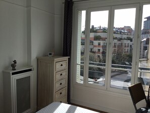 1 sovrum, strykjärn/strykbräda och wi-fi