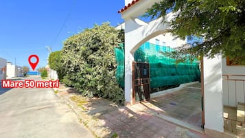 Enceinte de lâhĂ©bergement