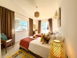 4 bedrooms, iron/ironing board, free WiFi, bed sheets - VILAMOURA BRIGHTNESS VILLA WITH POOL by HOMING (Vilamoura)