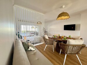 Dining - VILAMOURA MARINA CHARMING WITH POOL by HOMING (Vilamoura)