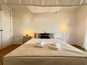 1 dormitorio, tabla de planchar con plancha, wifi gratis