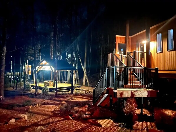 مغطس سبا خارجي