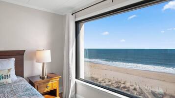 2 bedrooms, WiFi (free), bed sheets