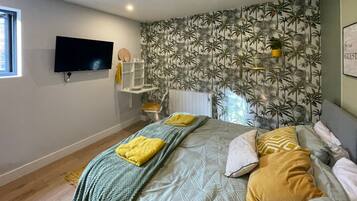 1 chambre, fer et planche à repasser, Wi-Fi gratuit, draps fournis