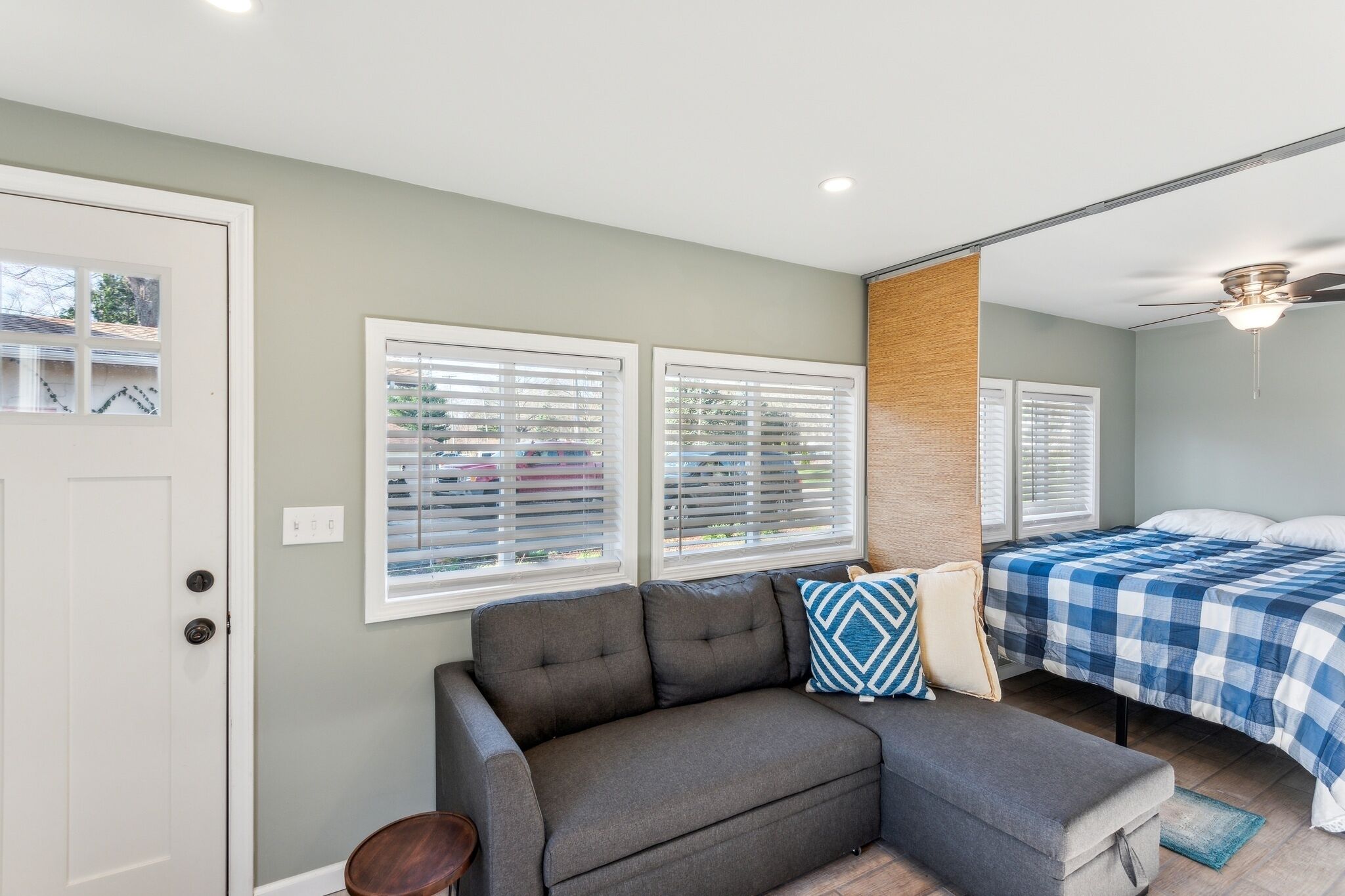 Cozy Lakefront Studio On Long Lake! By Redawning - Portage, MI