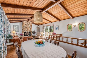 Dining - Tranquil Retreat - Home with Spacious Deck & Grill (Groveland)