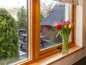 Interior - Beautiful private villa for 14 people with WIFI, hot tub, TV, patio and pets allowed (Aviemore)