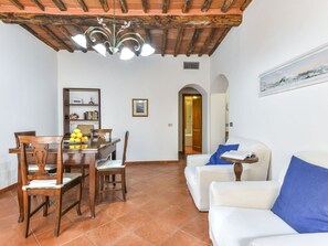 Interior - Nice apartment for 3 guests with WIFI, A/C and TV (Rio Marina)