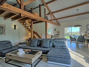 TV, fireplace, stereo - Beautiful private villa for 6 people with WIFI, TV and terrace (Saint-hilaire-de-riez)