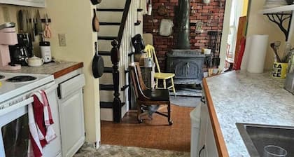 Perry Shore Road Cottage