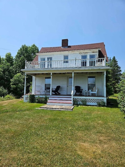 Perry Shore Road Cottage