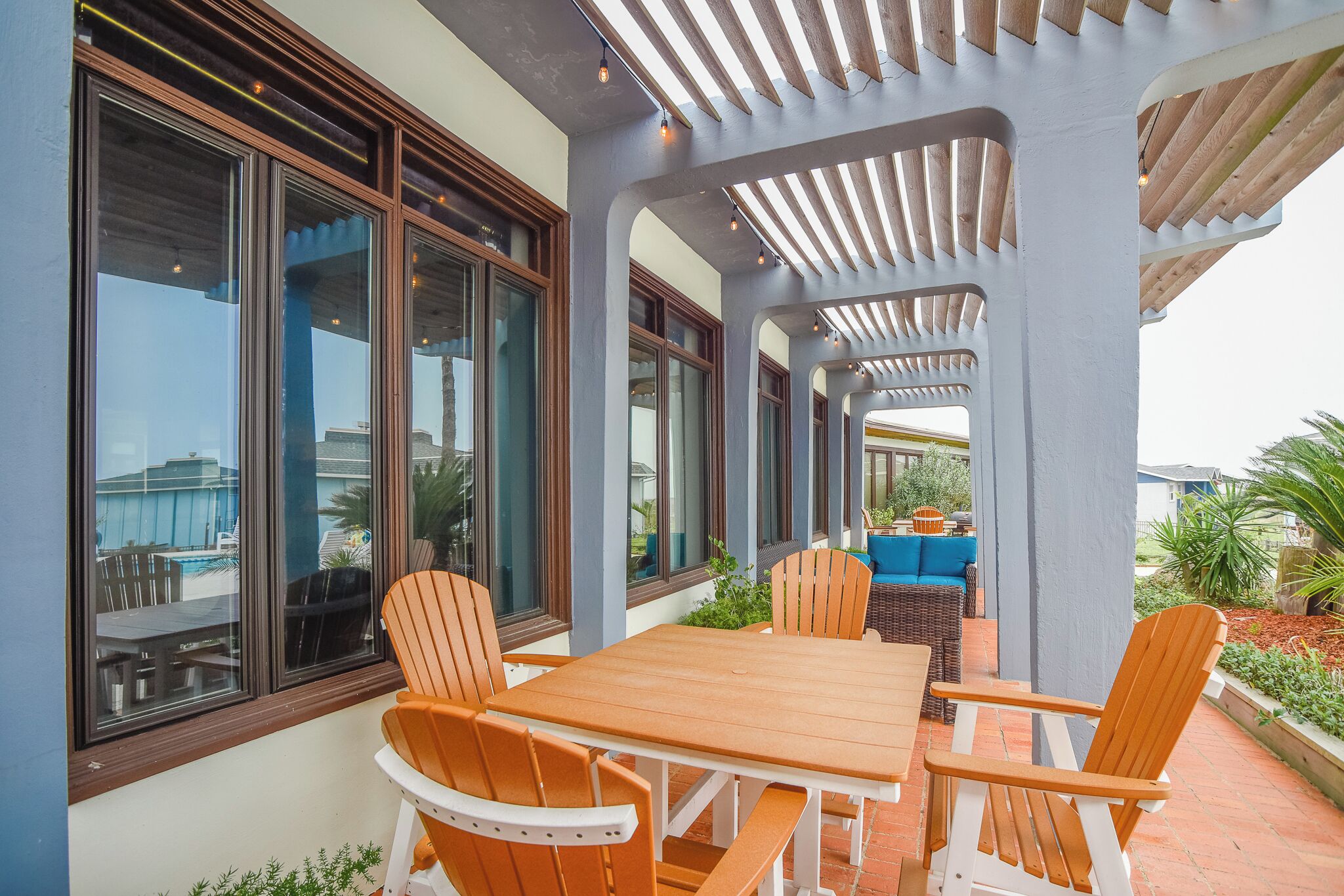 Condo, varias camas, patio, vista al océano (Casa Sea-Esta) | Restaurante al aire libre
