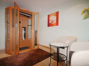 Interior - Nice apartment for 9 people with WIFI, TV and balcony (Kappl)