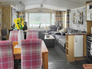 Living area - 2 bedroom accommodation in Blue Anchor, near Minehead (Blue Anchor, near Minehead)
