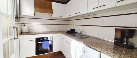 Oven