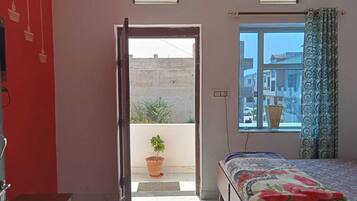 1 camera, Wi-Fi, lenzuola