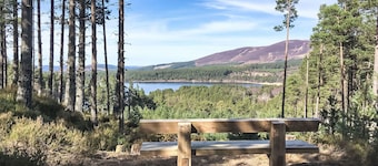 Stunning private villa for 8 guests with WIFI, TV, patio and pets allowed