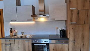 Ofen, Geschirrspüler