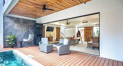 Private Luxury Villa Prime Location South End Of Jaco Beach, Gated Community.
