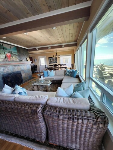 Beachfront Steps to the Sand, Hot Tub Birdwatching