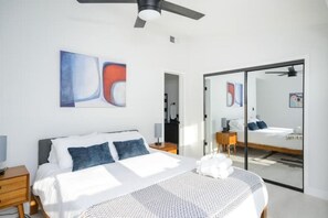 3 habitaciones, escritorio, cuna de viaje y wifi