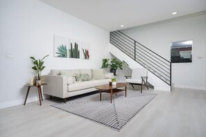 Smart-TV, videospill, stereoanlegg og PC-skjermer