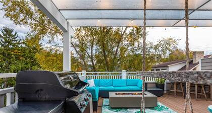 The RoofTop Skybar @ Lake Avenue Mansion