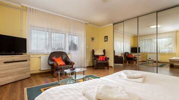 2 bedrooms, free WiFi, bed sheets