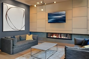 Interior - 1BR+Den | Gym | Bellevue | Sophari Downtown D (Bellevue)