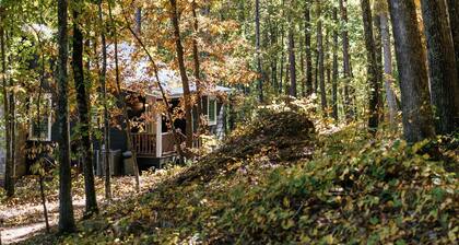 A secluded haven on 5,000 acres in NW Georgia, just 45 minutes from Atlanta and Chattanooga, and a quick 10-minute drive to downtown Rome. Explore private trails along the Etowah river, bask in wildlife, and gaze at mesmerizing stars. Your perfect es