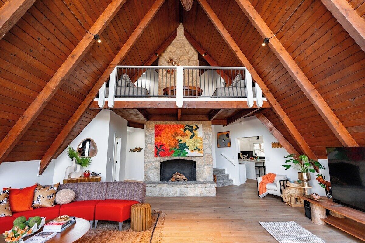 TV, fireplace, books, stereo