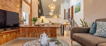 Prachtig vrijstaand vakantiehuis met airco, privé zwembad, WIFI, TV, patio, huisdieren toegestaan