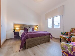 5 bedrooms, travel crib, free WiFi