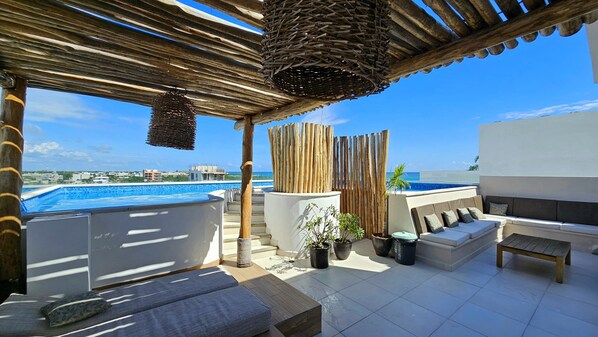 Outdoor pool - Blanko Living (Playa del Carmen)